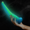 Epic - Scylla fluorescencyjne cienkie dildo z mackami 30cm - Zdjęcie 2